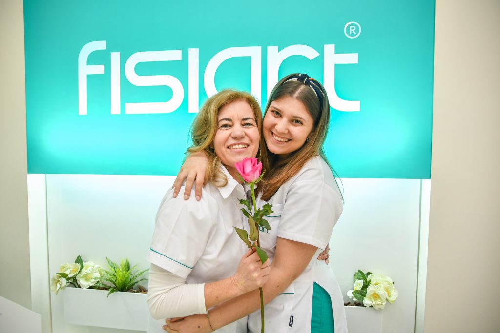 Equipa da Fisiart com um sorriso A nossa equipa pronta para o receber